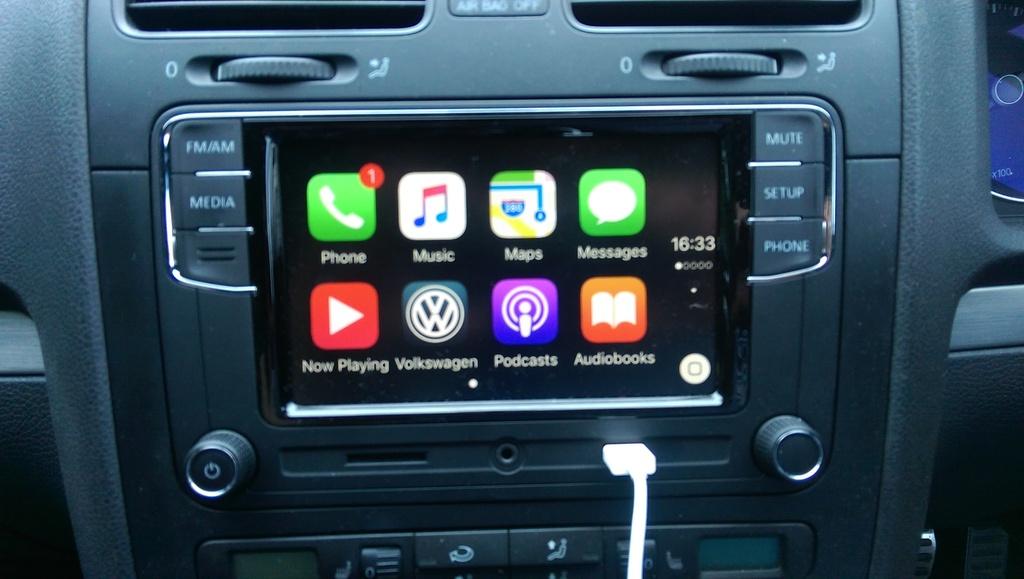 EP2] Apple Car Play (RCD340) install - Golf GTI Mk5 Build 