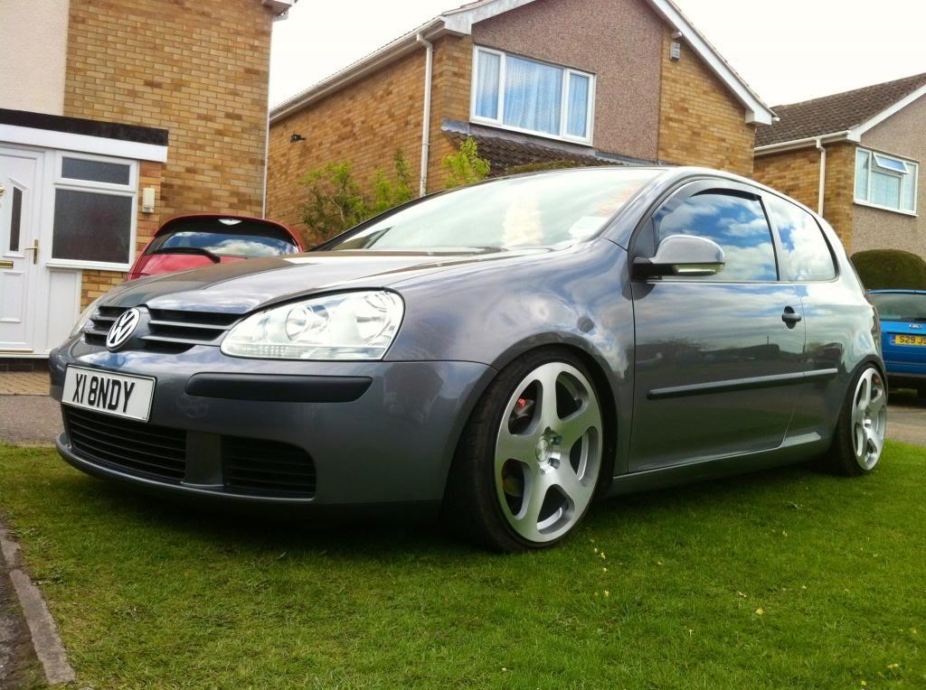 golf mk5 1.9tdi slammed on rotiform NUE's, static, tints, remap etc ...