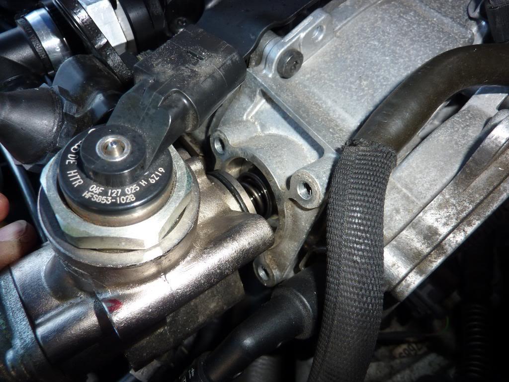 How to change Fuel Pump Cam Follower on 2.0 TFSi - page 1 - How to ...